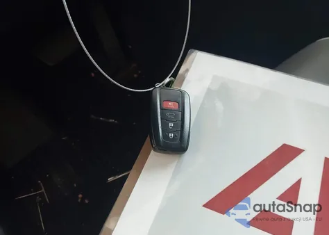 2021 Toyota Rav4 Xle Premium z USA, uszkodzony, nr VIN 2T3C1RFVXMW171339